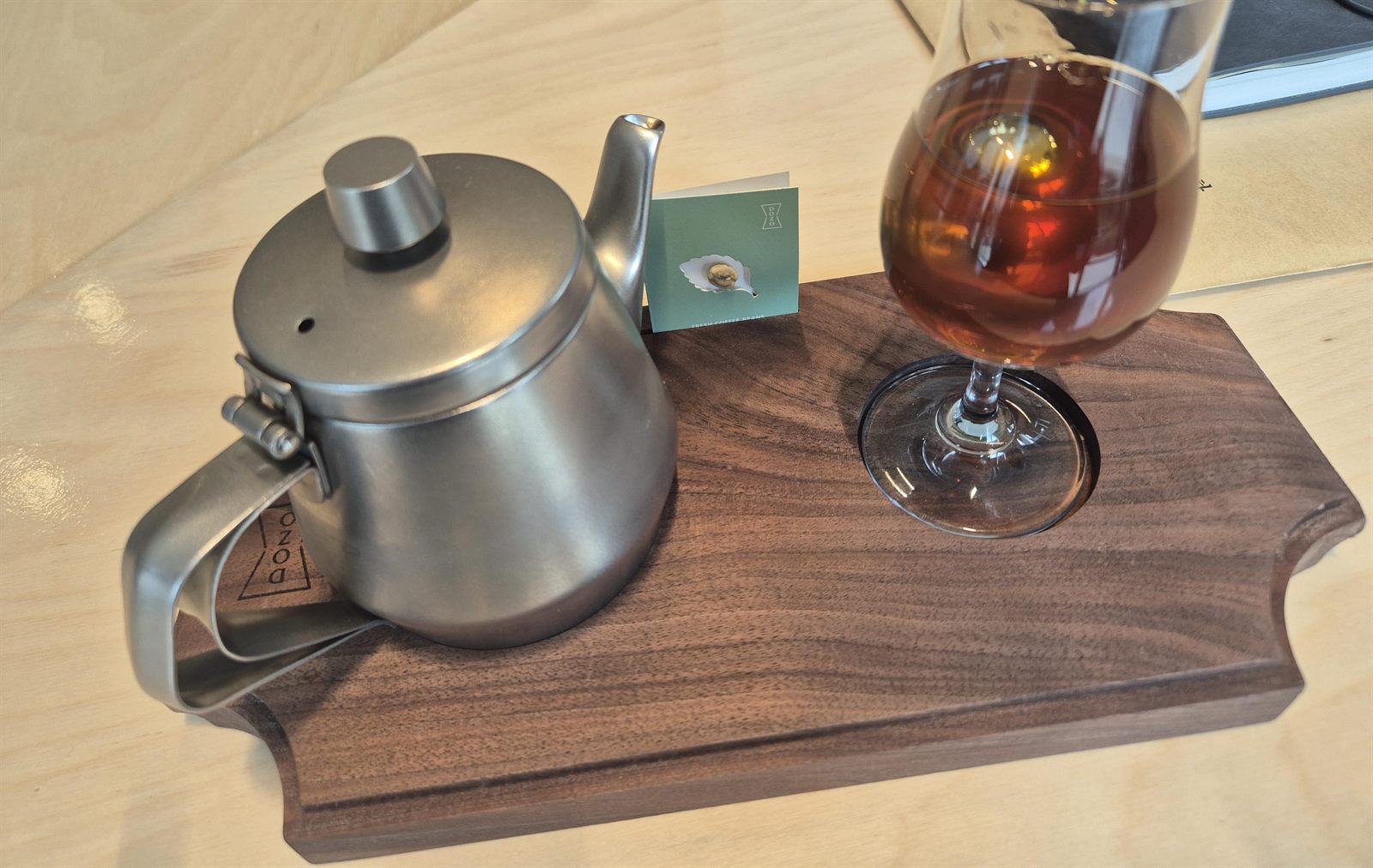 Dozo Coffee Donuimun — Filter Coffee Served on a Wooden Tray