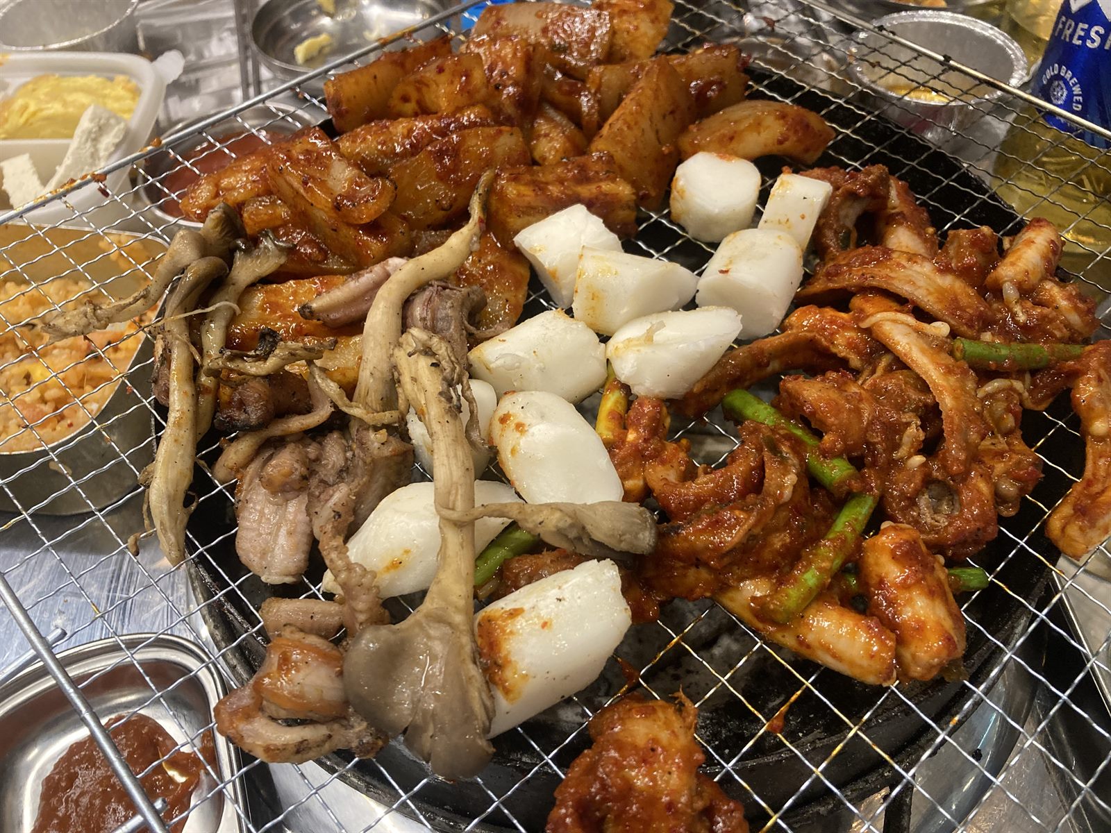 공평동꼼장어 직영1호점 — 소금구이로 먼저, 탱글탱글한 식감이 정체입니다