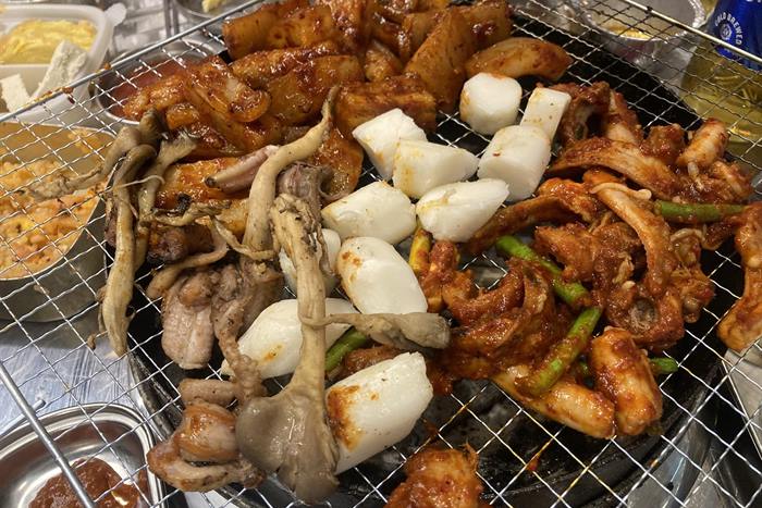공평동꼼장어 직영1호점 — 소금구이로 먼저, 탱글탱글한 식감이 정체입니다